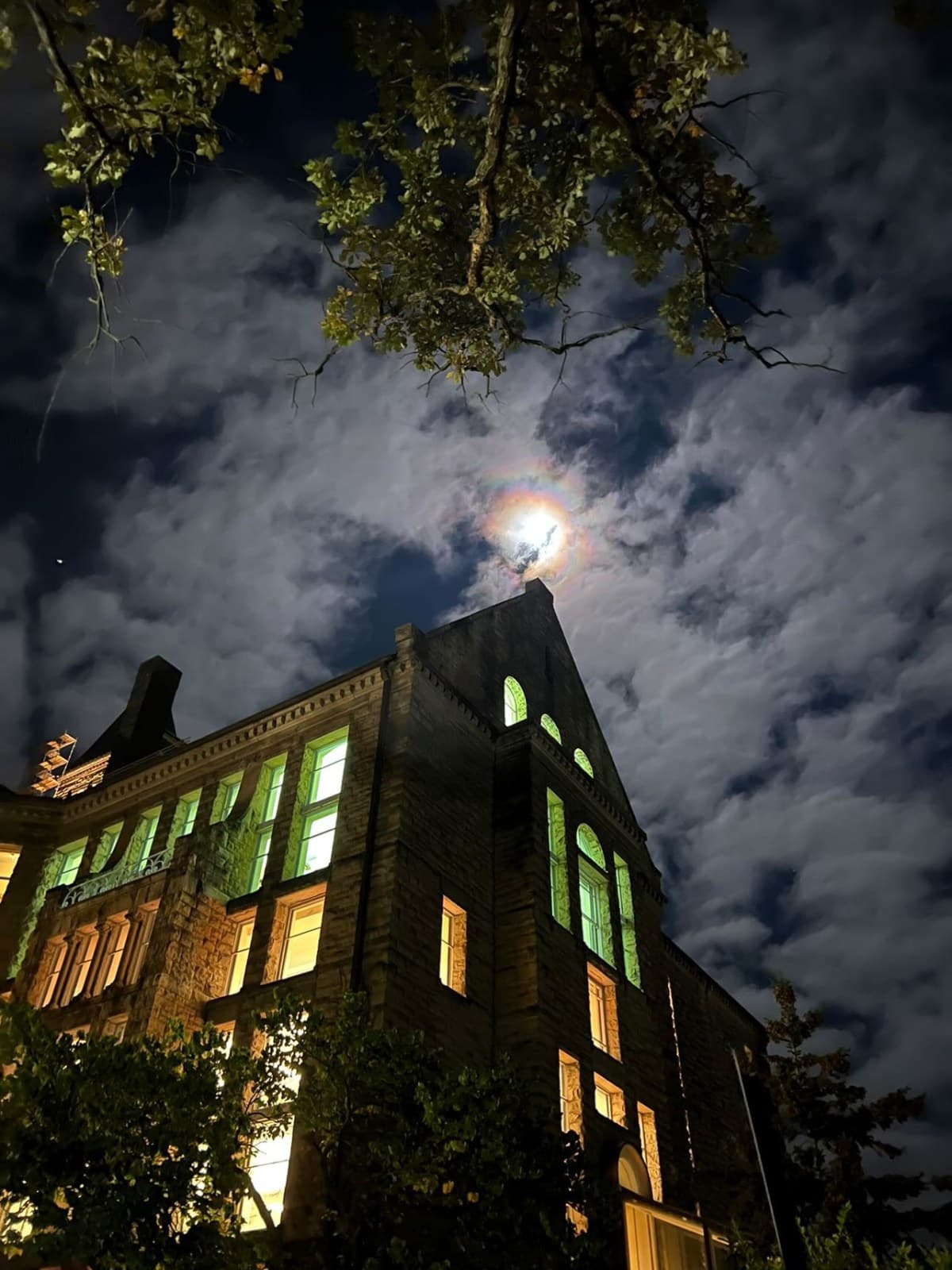 Uris Library